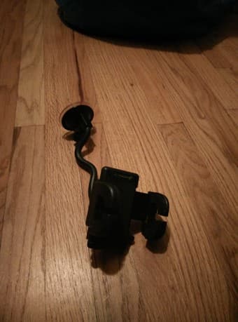 Windshield car mount for phone $10 1