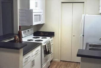 Seeking Roommate to Share 2BR/2BA Apt in Palo Alto - Starting Sep 15 2