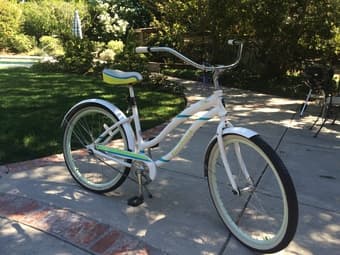 Cute beach cruiser, fits female 5'5 and up- $85 1