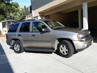 2002 Chevy Trailblazer LT 4x4 SUV LOW MILES - $4200 (redwood city) 1