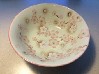 beautiful Japanese bowl and mug 日本碗，茶杯 $5 each 1