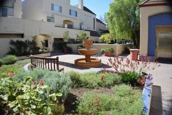 Female Roommate to Share 2B Apartment on California Ave in Palo Alto 2