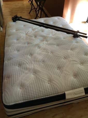 Queen Mattress - Simmons Beautyrest Pacific 1000 series - $400 obo 1