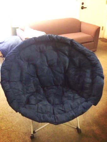 foldable moon/papasan chair 1