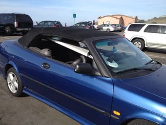 $1800 1999 Saab 9-3 blue convertible, 137,098, only Stanford Drivers 2