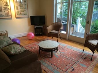 One room available in 4-br house; Nov. 26 - Dec. 28 (Noe Valley, SF) 2