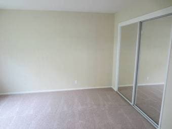 Mountain View Shopping Center-2b1b-share one bedroom-男女不限 3
