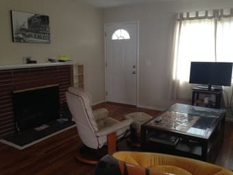 $1150 Large room in a 5 bd/3ba house w/ fun young professionals Dec 16 1