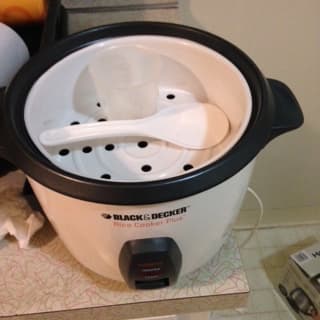 [REPOST] Rice cooker with lower price! $10 obo 3