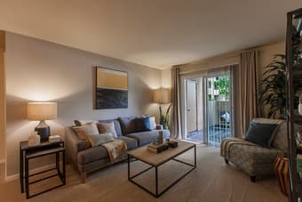 $2645, 1br/1ba, 715 ft2 in Sunnyvale w/ big storage room available now 2