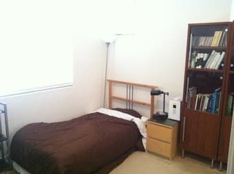 Fully furnished room in a newer house in Mountain View ($1,200 Dec. 6) 1