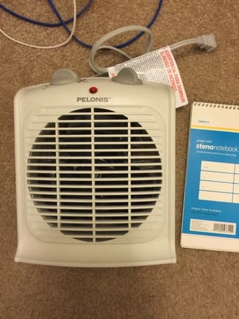 Pelonis Fan-Forced Heater ($8),Blender ($8) 2