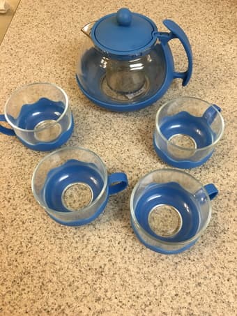 Tea set with infuser $10.00 2