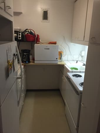 1-Bedroom EV Midrise 12/15 - 1/03 3