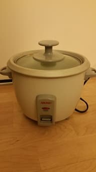 $5 Kitchen items (coffee maker, hand mixer, rice cooker ) 3