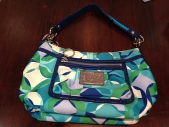 Beautiful Coach Poppy print crossbody purse $130 1