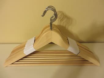 Paper bin / Trash bin / Lamp / Wooden coat hangers / organizer box 3