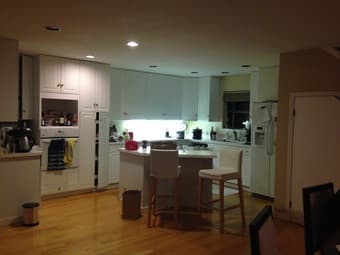 $1100/month, Dec 3 - Jan 10 Menlo Park (utilities/wireless included) 2