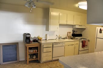 1 Bedroom in Two Bedroom (1 bath) Apartment 2