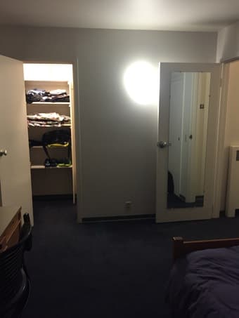 One EV lowrise house for rent: from Dec 14th to Jan 12th 2