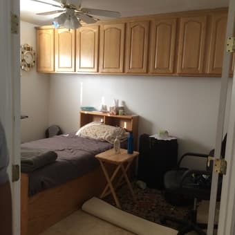 $995 NICE ROOM NEAR IN BEAUTIFUL HOME & NEIGHBORHOOD NEAR S.U. 1