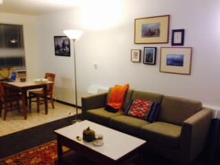 Subletting my 1 bedroom apartment in EV between December 13th-31st 1