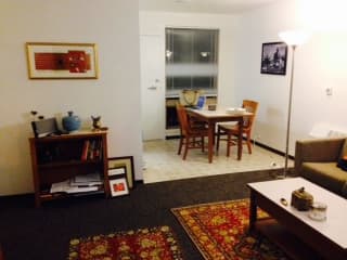 Subletting my 1 bedroom apartment in EV between December 13th-31st 2
