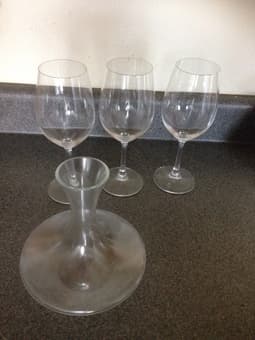 6 wine glasses and wine bottle 1