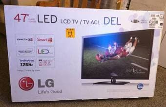 Like new LG 47 inch 3D Smart HDTV - $399 2