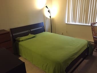 1 Bedroom available for rent ($1000) in 3Bed/2.5Bath apt in Sunnyale 3