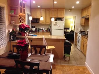 Bedroom in a 3/2 house in Palo Alto, $1400 2