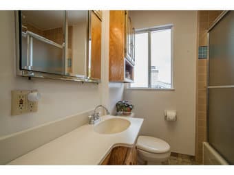 $1,290 Private upstairs bedroom. Close to Stanford. Redwood City 2
