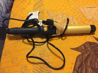 Conair curling iron -$10 1