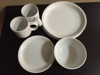 Dinner set for $5 1