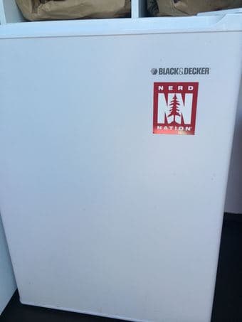 Small white refrigerator 1