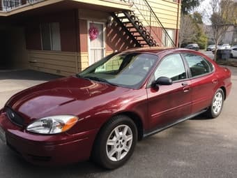 2005 Ford Taurus SE-Excellent Condition-87k Mileage-$2800 1