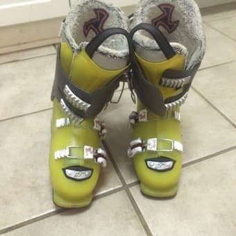 Women's Skis + boots +poles for sale!!! $175 1