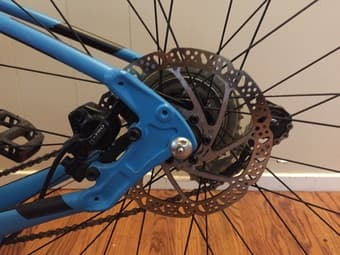 Crosstrail Sport Disc, Men's Hybrid bike -- $550 3