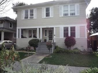 Master bedroom with private bathroom, best Palo Alto location 2