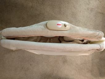 Fisher Price Snugapuppy Baby Rocker and Sleeper $20 2