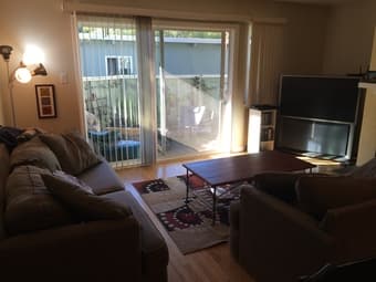 Room available in 2 BR/1 BA Menlo Park apt, April-June 2016 ($1550) 2