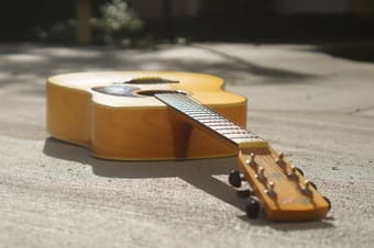 Guitar Cort Earth 100 2
