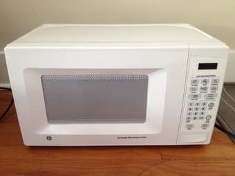 Ge Microwave 0.7 Cu. Ft., $60 OBO 1