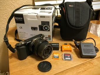 SONY NEX 3N, like new, SEL1650 lens, 2 batteries, Wifi SD, bag: $275 2