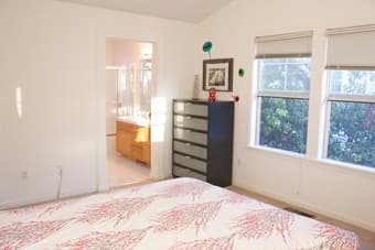 $7000  3BDs Furnished Single Family Home( perfect for visiting family) 4