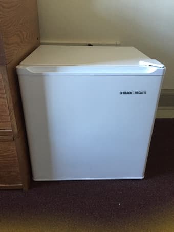 Mini-Fridge 1