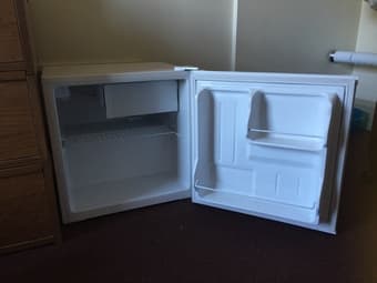 Mini-Fridge 2