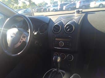 2013 Nissan Rogue Moving Sale- Low Milage Great Condition 1