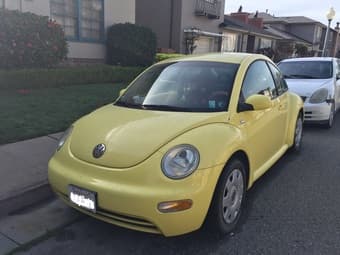 Clean Titled Yellow Volkswagen New Beetle. Cute!! 1