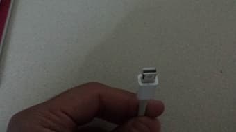 Original Apple dongle / Mini DisplayPort to VGA Adapter $10 3